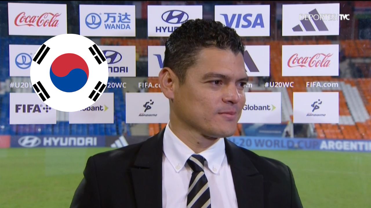 Luis Alvarado se rinde ante sus jugadores por jugar en desventaja vs. Corea del Sur