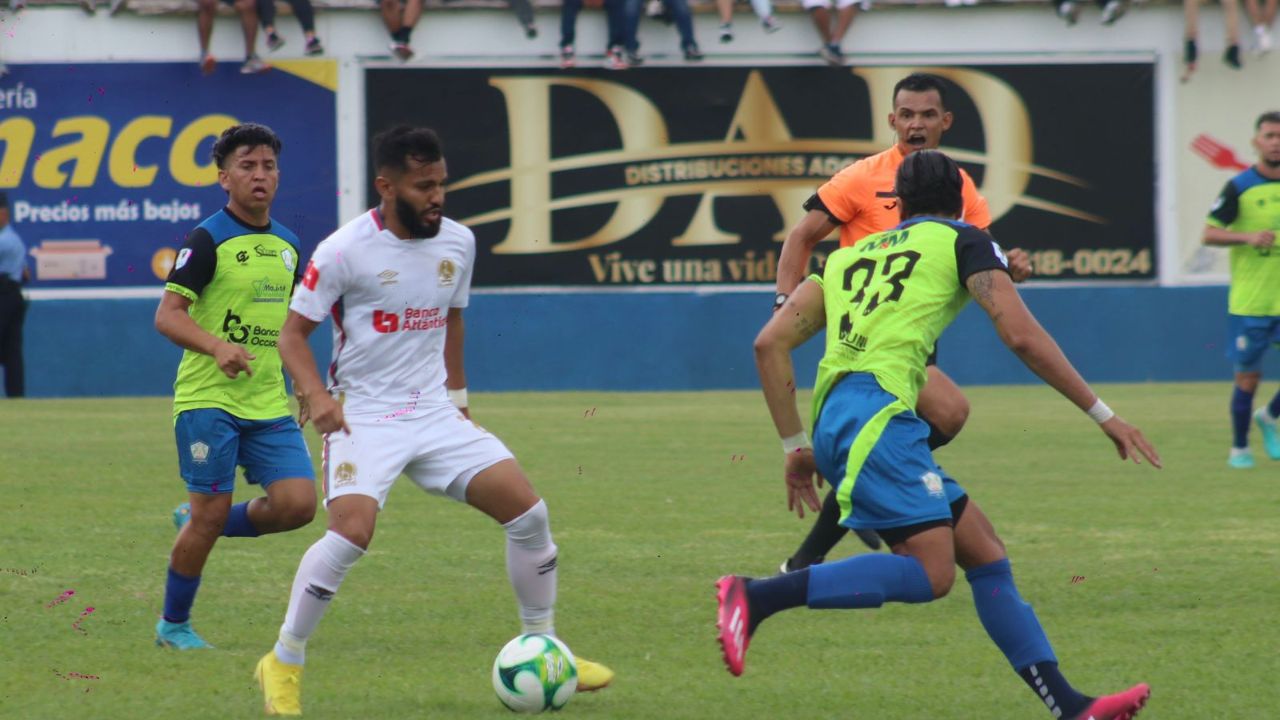 ¡Partidazo! Olancho FC y Olimpia dejan la moneda en el aire tras empatar 2-2 en la ida de la gran final