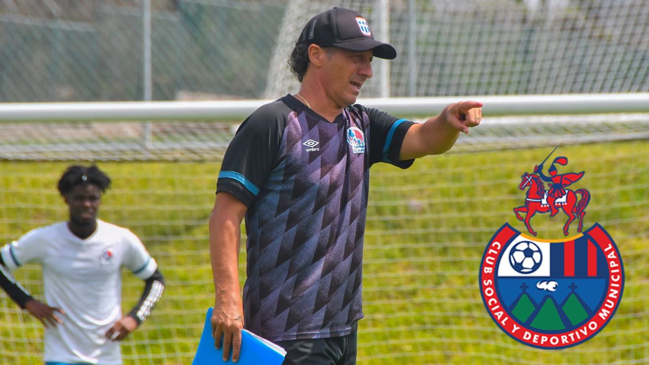 Pedro Troglio recibe noticias de Guatemala a días de terminar su contrato con Olimpia
