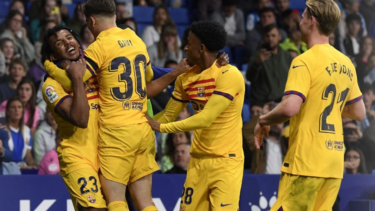 ¡El Barcelona de Xavi se corona campeón de España con goleada al Espanyol!