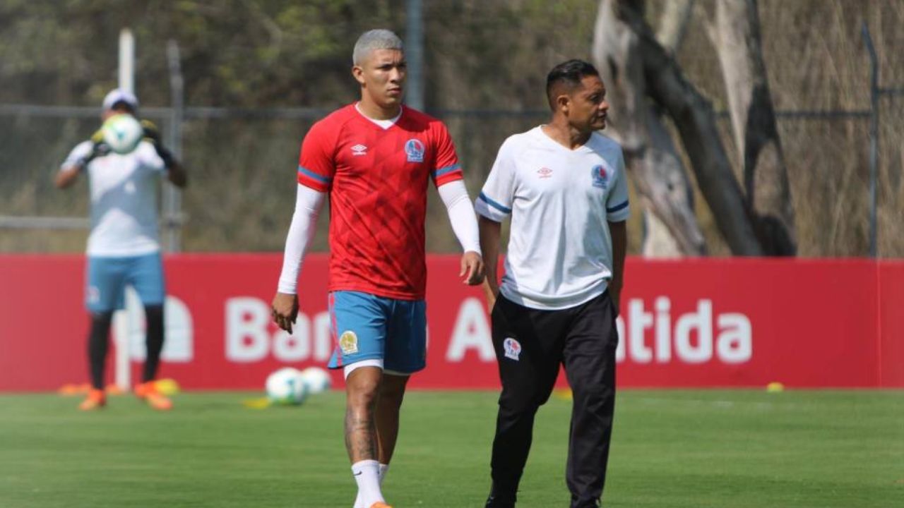 Kevin López enciende las alarmas en Olimpia previo a la disputa de las semifinales