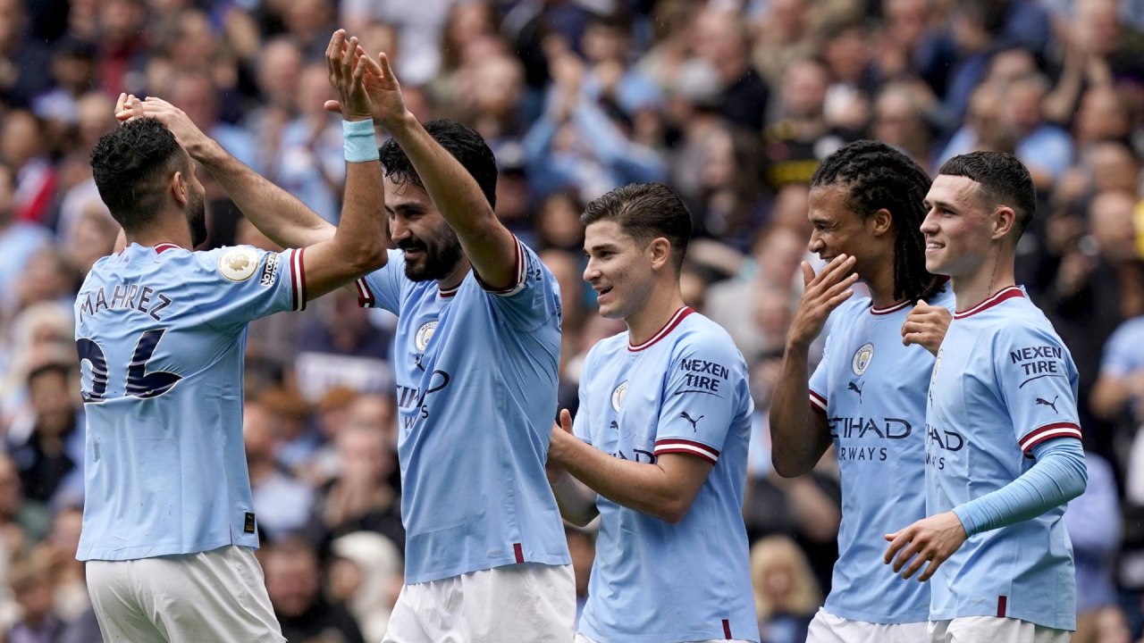 Manchester City vence al Leeds y se aleja del Arsenal en el liderato de la Premier League