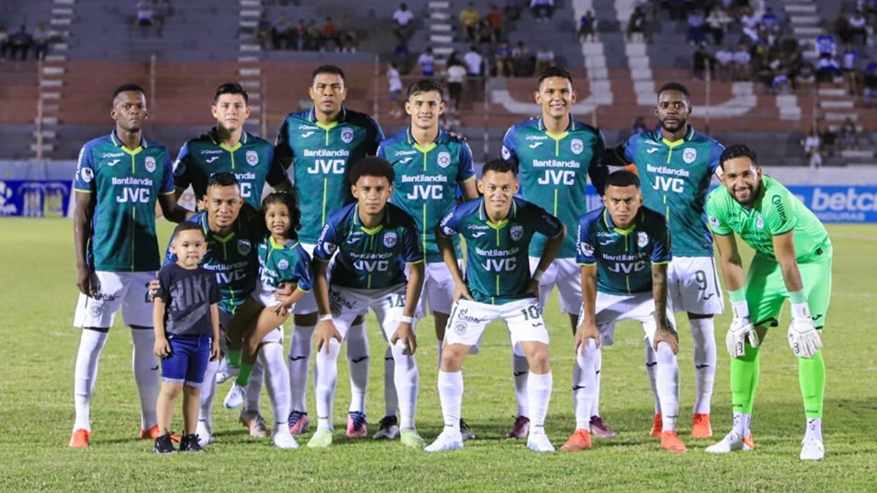 Marathón pasa la 'escoba' al confirmar bajas y adelanta fichaje de extranjero