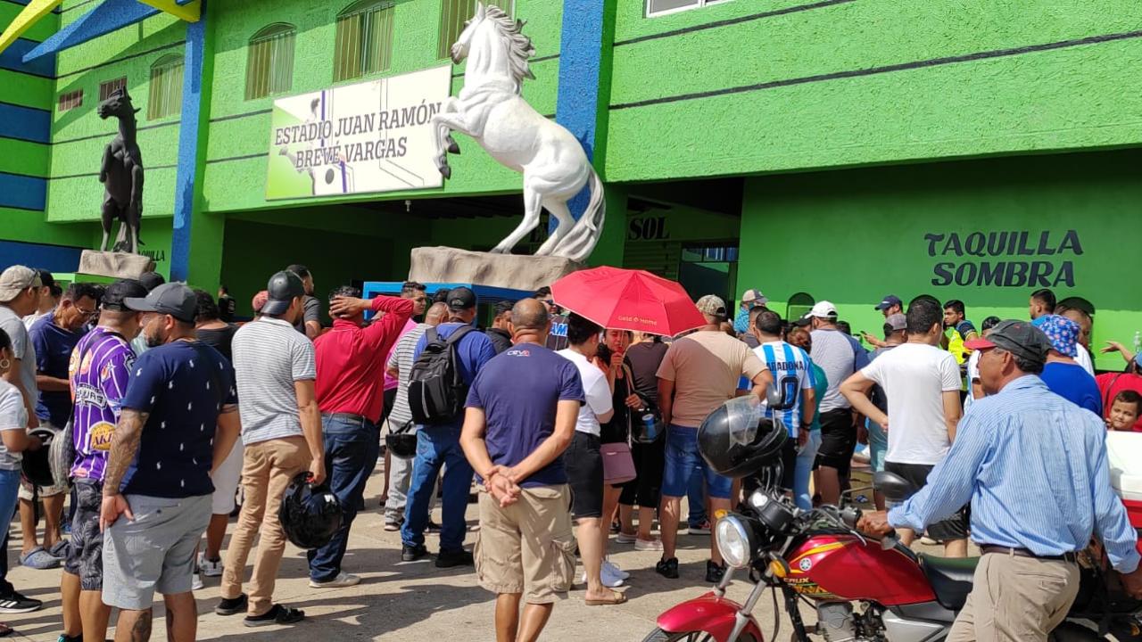 Olancho vs. Olimpia: los increíbles precios de la boletería en el mercado negro para la final