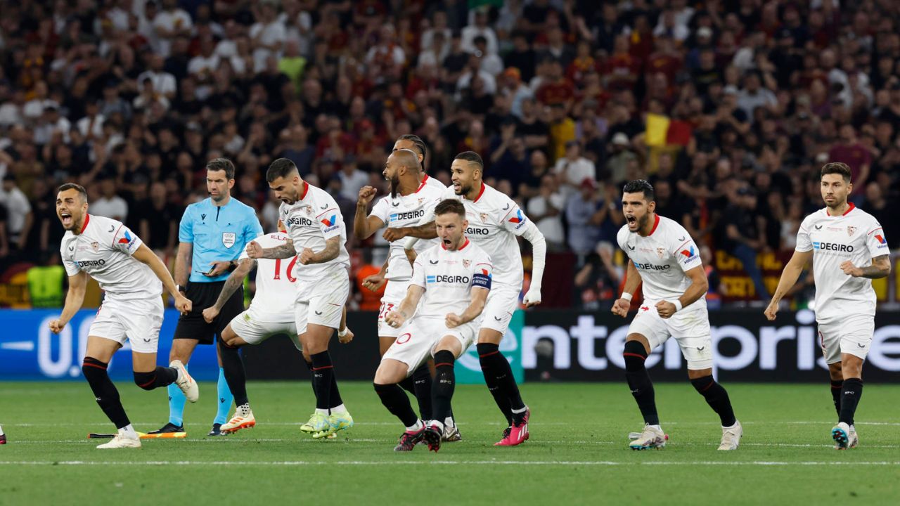 Sevilla venció a la Roma en penales y aumenta su palmarés en la Europa League