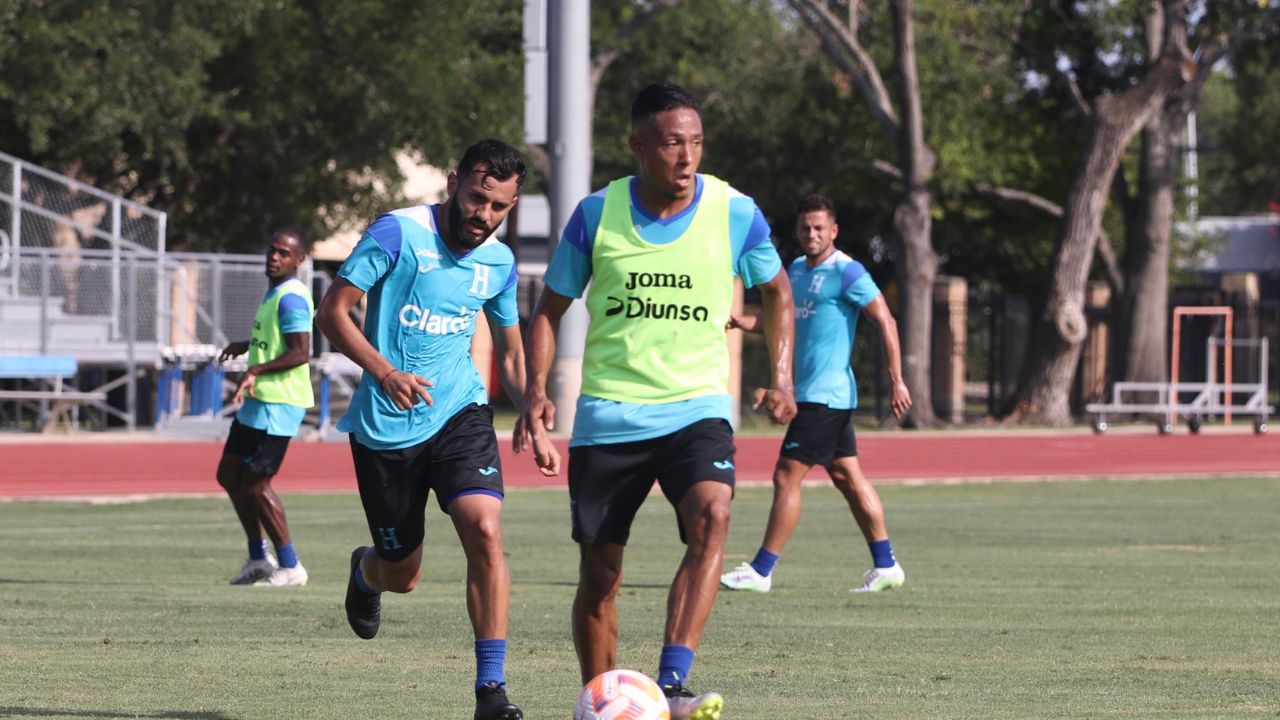 Christian Altamirano está sorprendido por calidad de un jugador del Olimpia