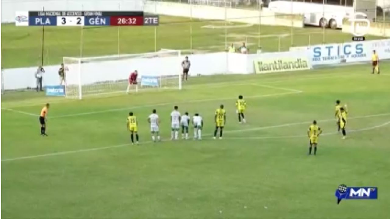 Así fue el penal del Génesis que evitó que el Platense ganara en tiempo extra