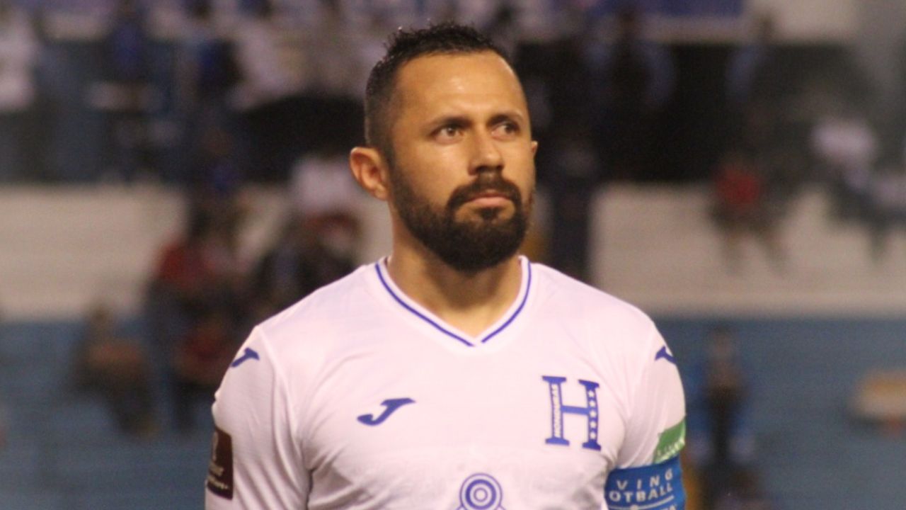 Alfredo Mejía sorprende al ser captado entrenando con un club grande de la Liga Nacional