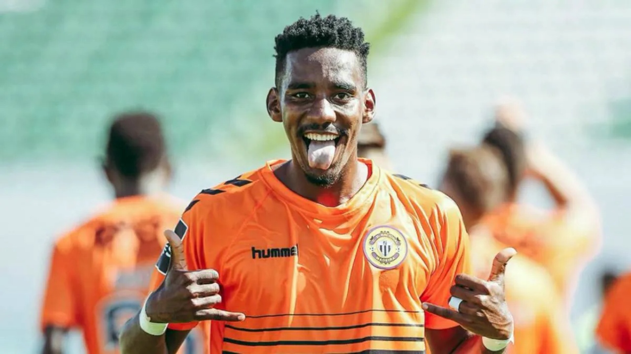Bryan Róchez, con noticias ante rumores que lo acercan a Motagua como nuevo destino