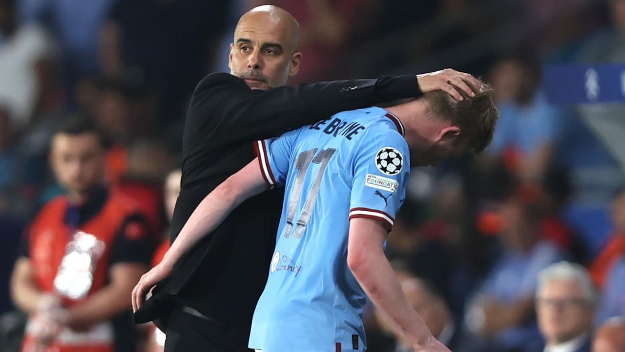 Kevin de Bruyne continúa su maldición en finales y sale lesionado contra Inter de Milán