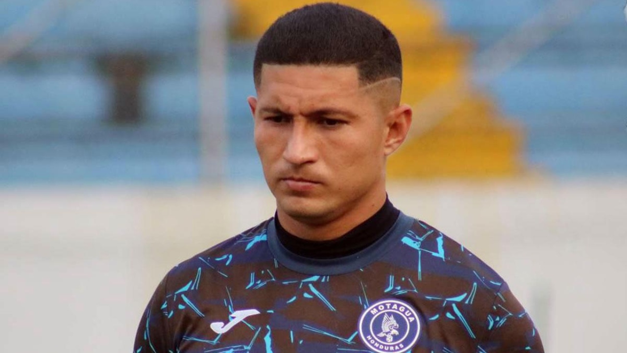 Héctor Castellanos da revés a la afición de Real España que esperaba su fichaje