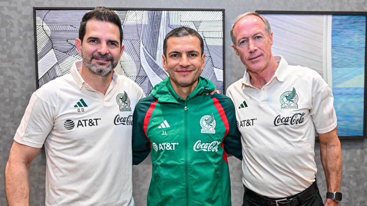 Selección de México presenta oficialmente a su nuevo entrenador para la Copa Oro