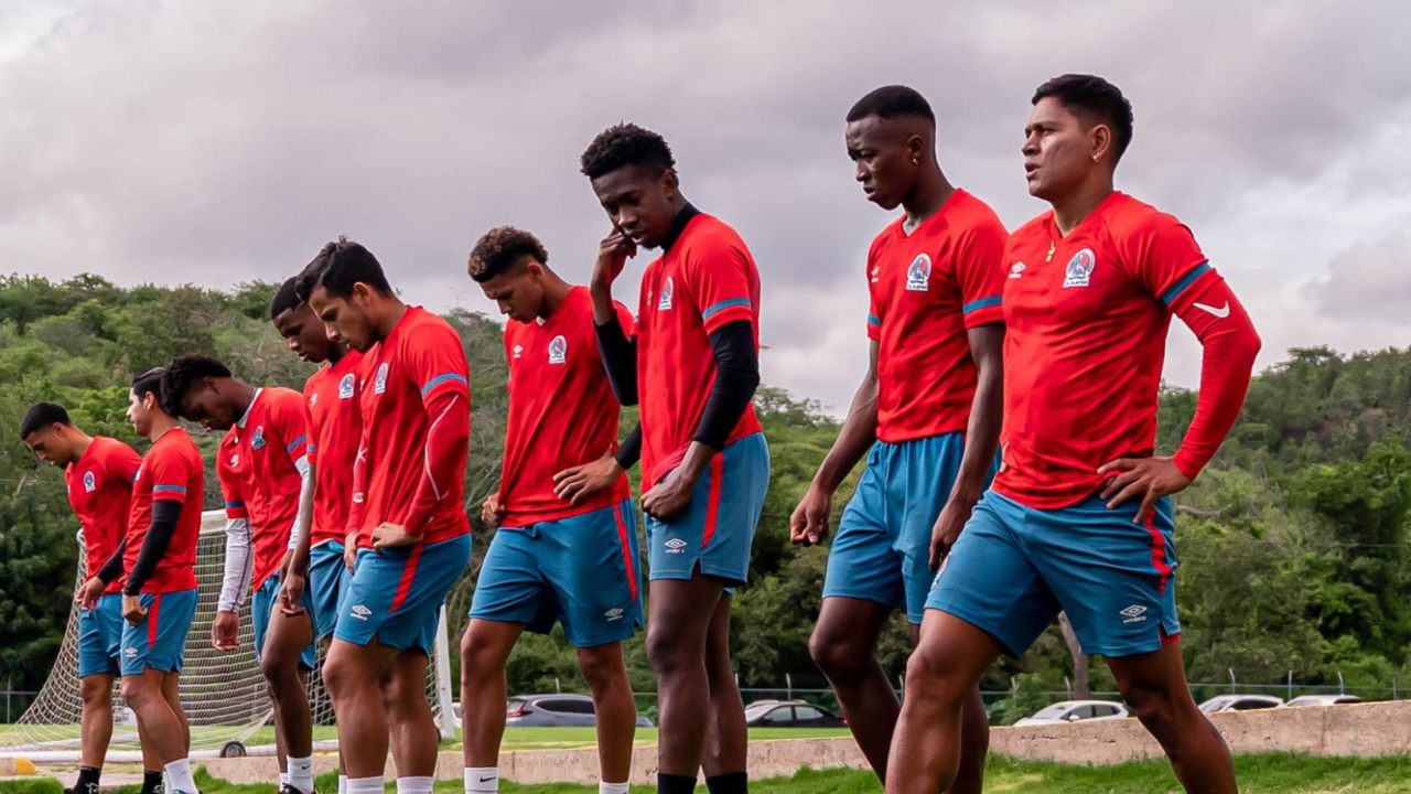Olimpia podría sufrir nueva baja de mediocampista para la próxima temporada
