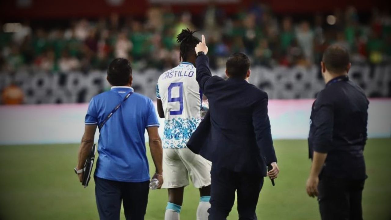 Rubilio Castillo da la cara y expone el por qué fue expulsado luego del partido ante Qatar