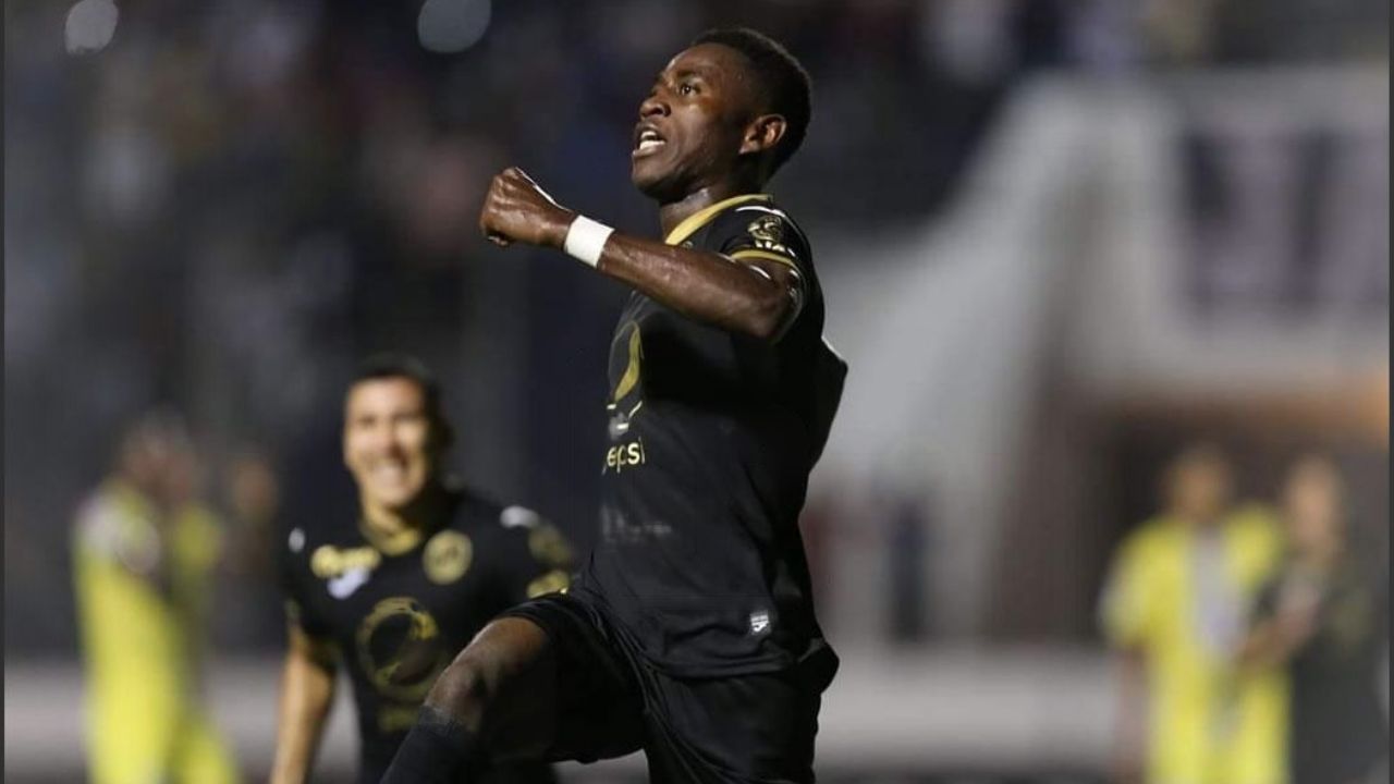 Wesly Decas, con decisión final sobre su futuro con Motagua para la siguiente temporada