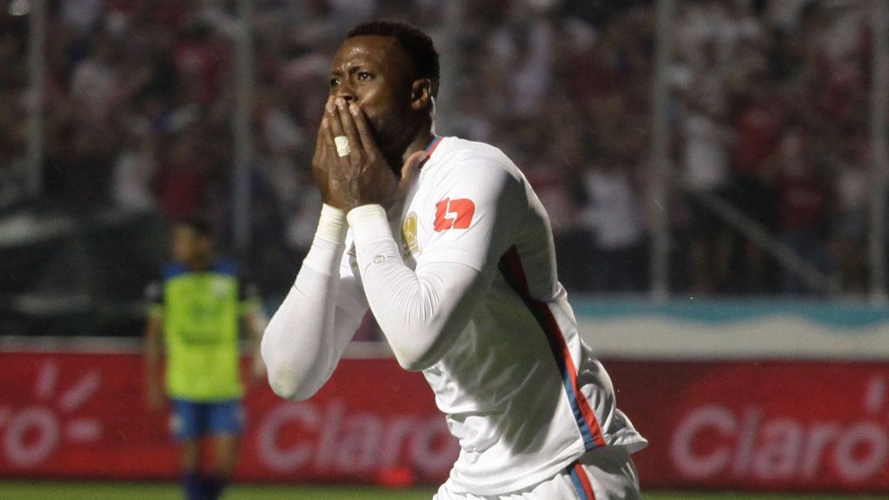 Yustin Arboleda ya sabría dónde jugará en la próxima temporada tras ser campeón con Olimpia