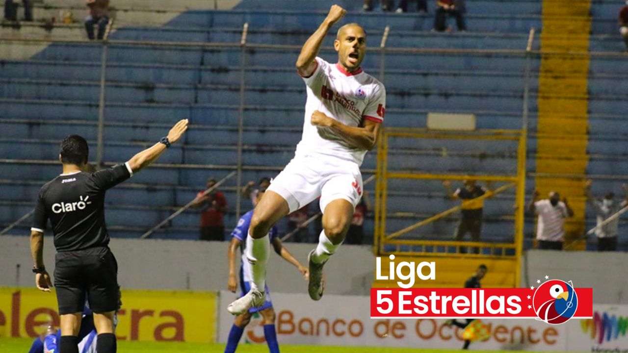 Eddie Hernández estaría cerca de tener nuevo equipo en la Liga Nacional