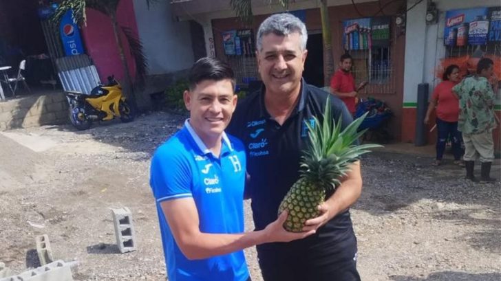 Diego Vazquez sorprende con un emotivo mensaje para el Chelito Martínez