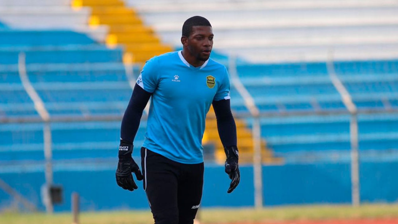 Luis 'Buba' López sorprende al entrenar con inesperado club hondureño