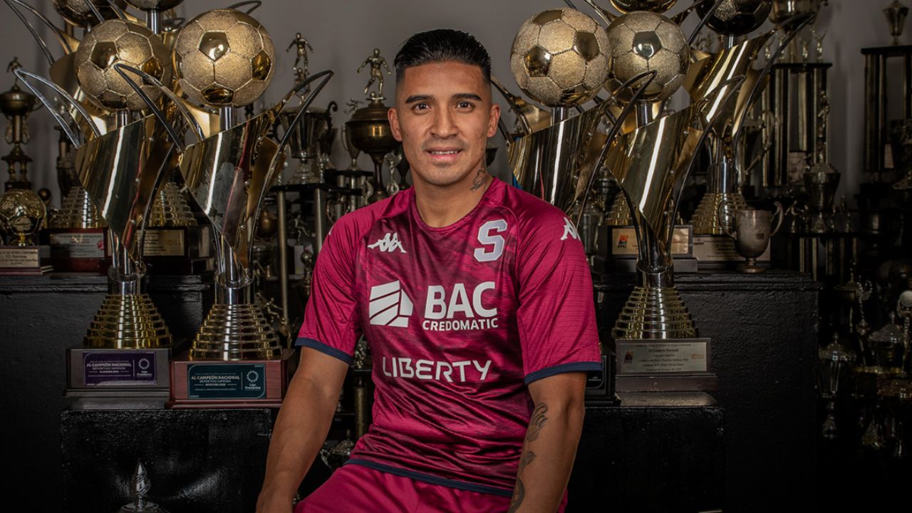Michaell Chirinos revela quiénes lo aconsejaron para firmar por el Saprissa de Costa Rica