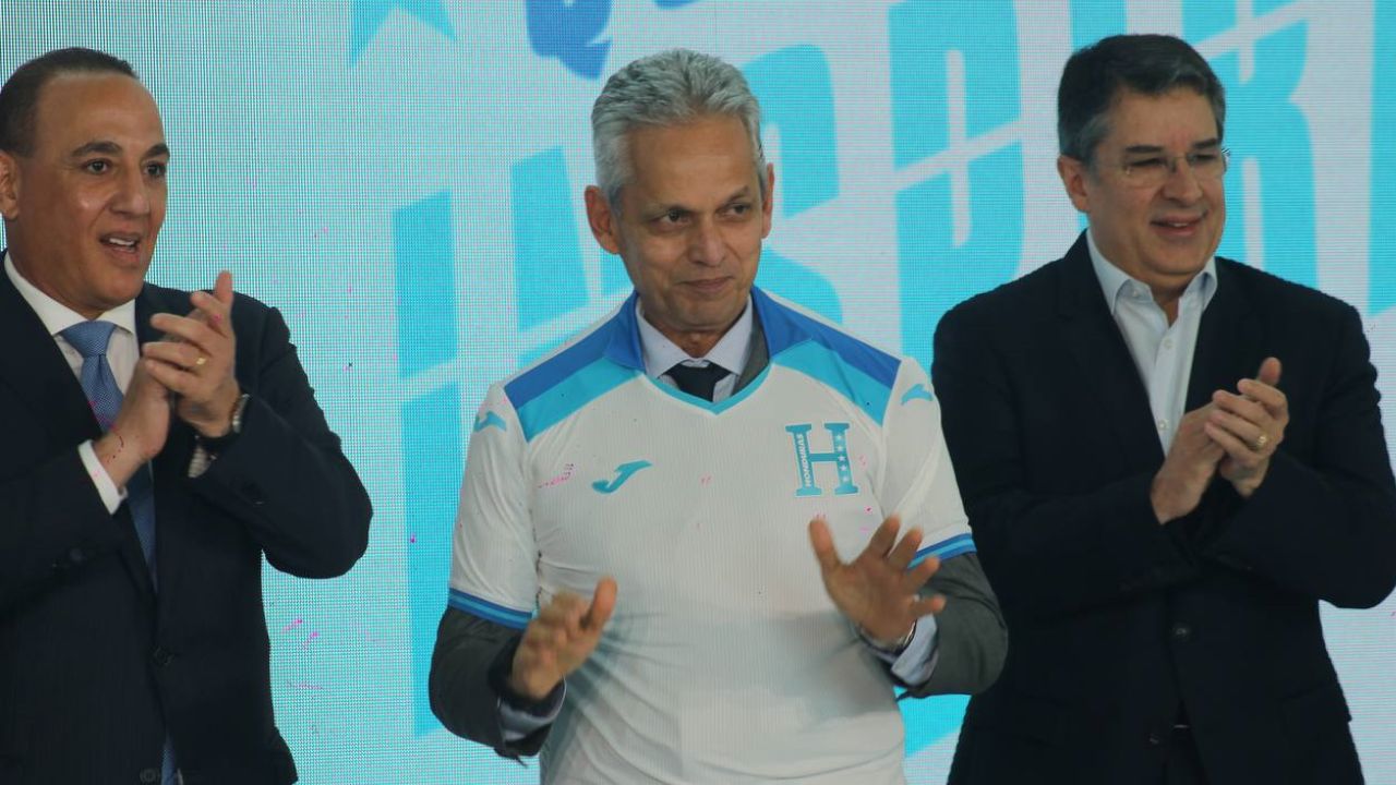 Reinaldo Rueda confirma su cuerpo técnico con la Selección de Honduras
