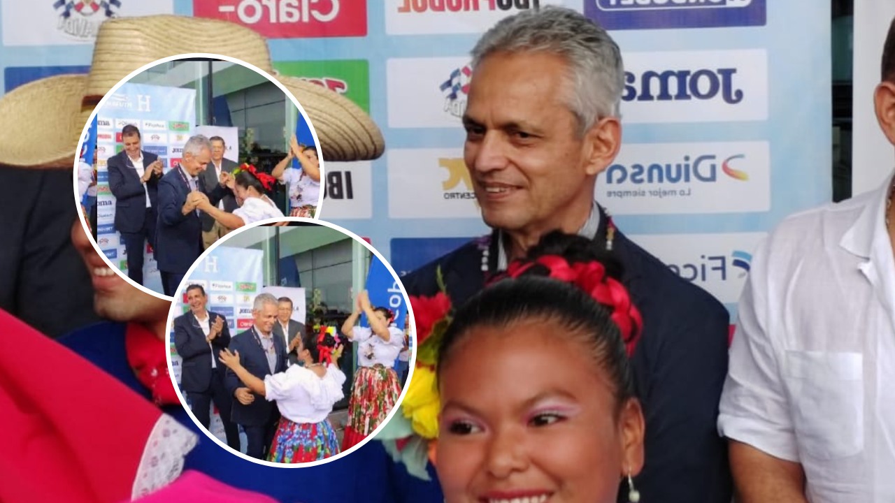 Así fue el momento en que Reinaldo Rueda bailó con un grupo de danza en su llegada a Honduras