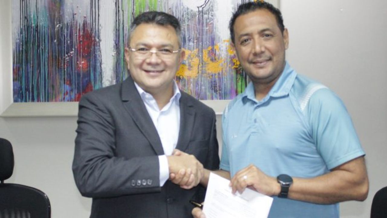 Árbitros hondureños reciben aumento en su salario tras acuerdo con la Liga Nacional