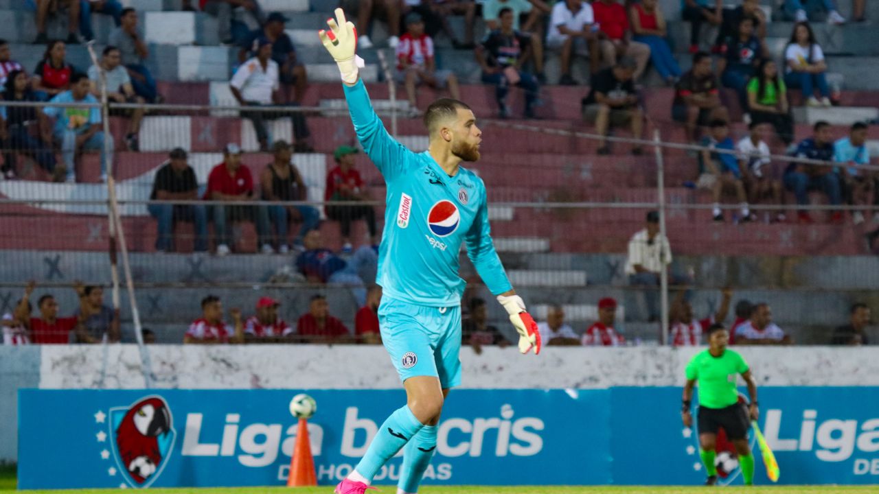 Enrique Facussé lanza contundente mensaje tras error en su debut con Motagua