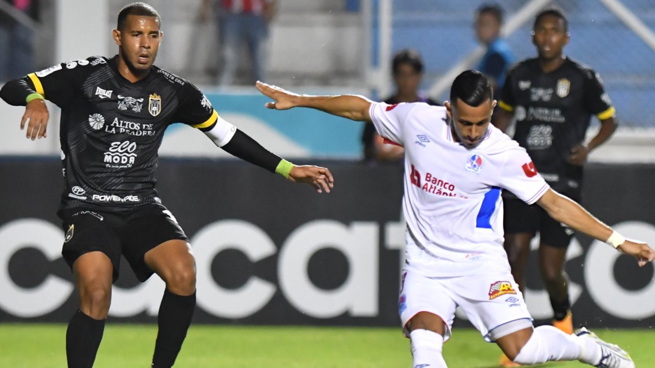 Rival de Olimpia en la Centroamericana envuelto en escándalo por supuesto amaño de partido