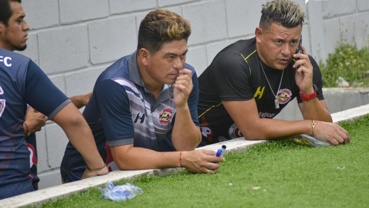 Revelan por qué Reynaldo Tilguath no ha podido dirigir al Génesis Comayagua en primera división