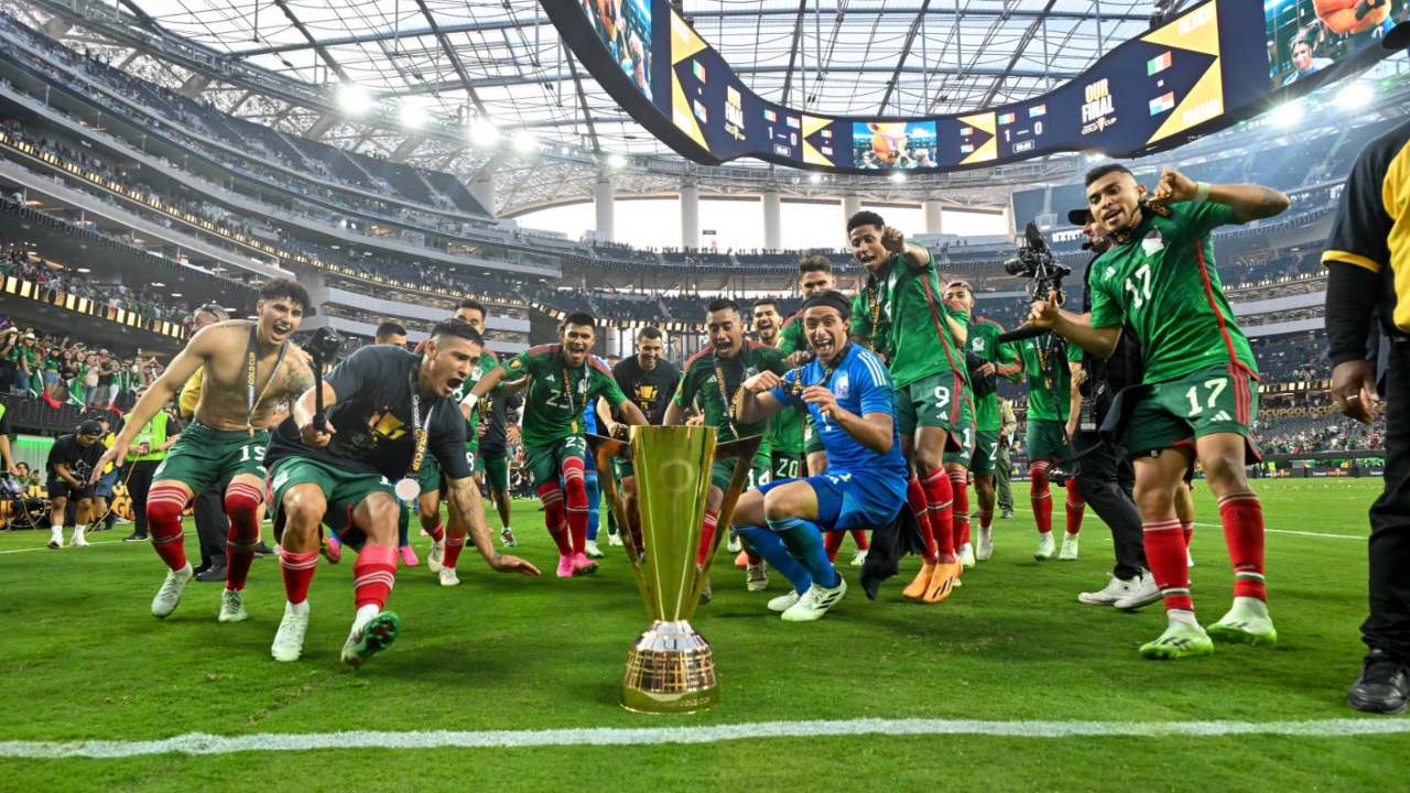 Selección de México oficializa a su nuevo entrenador rumbo al Mundial de 2026