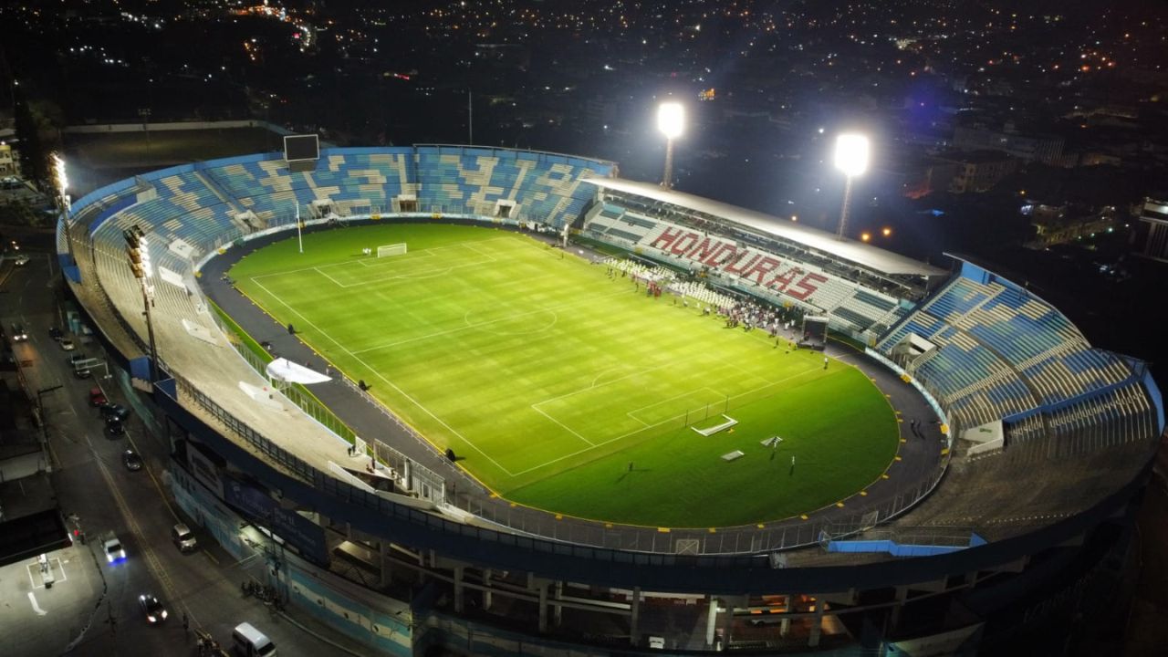 Muestran grama del Estadio Nacional previo a su cuarto juego en menos de una semana
