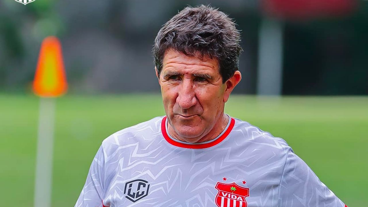 Héctor Vargas y las extrañas razones que propiciaron la goleada del Olimpia al Vida