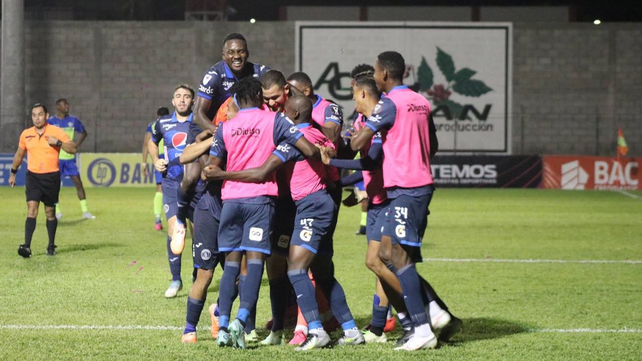 Motagua se impuso al Olancho FC en el debut oficial de César Vigevani