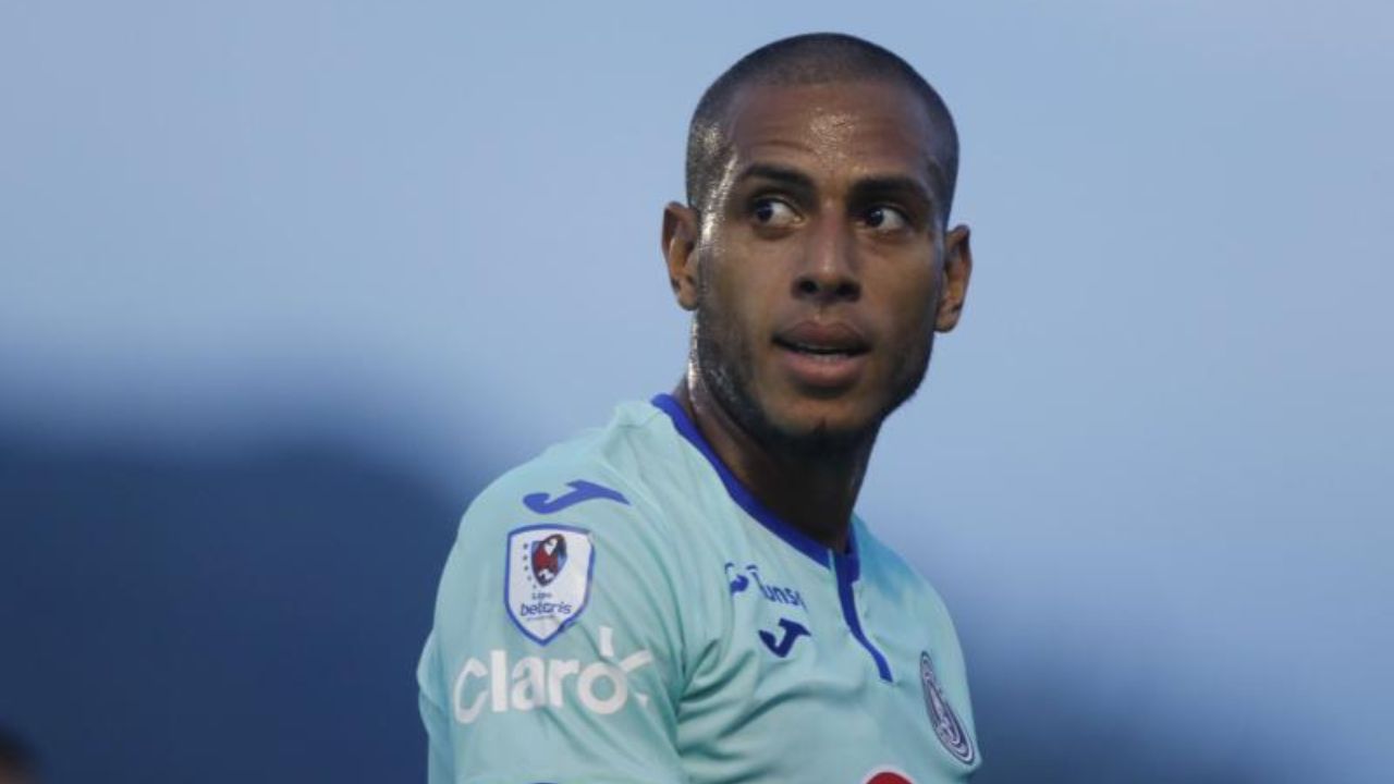Eddie Hernández sorprende y es nuevo fichaje de un club grande de Centroamérica