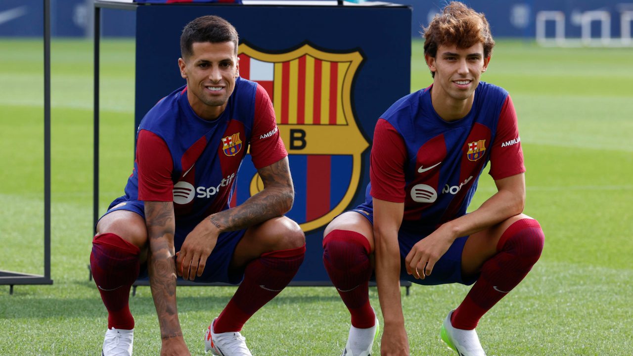 El Barcelona presenta a Joao Cancelo y Félix como sus flamantes fichajes de verano