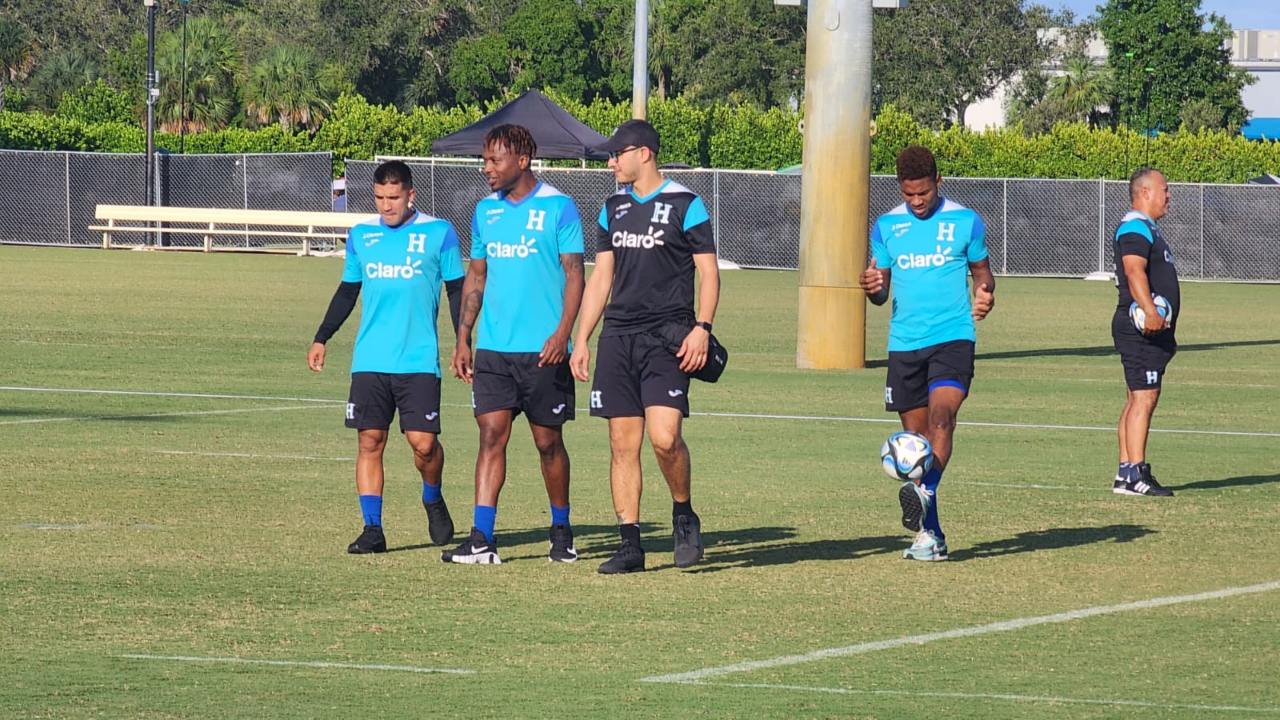 Selección de Honduras recibe buena noticia previo al juego ante Jamaica
