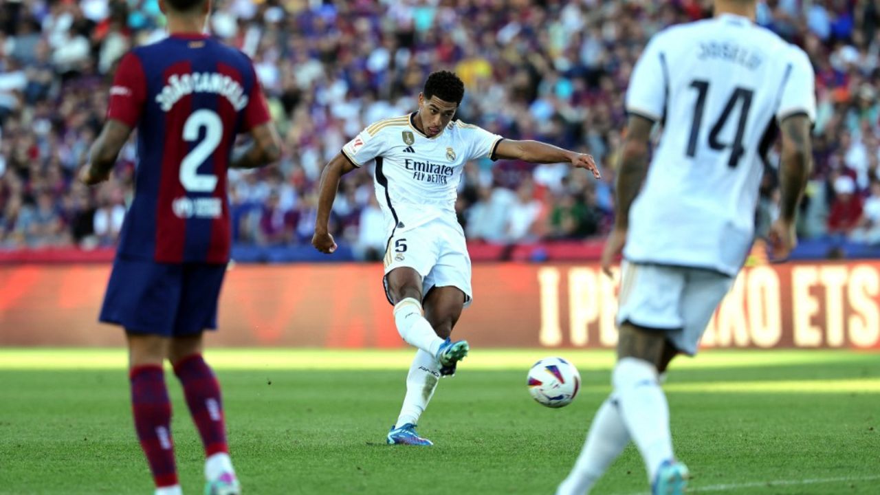 Real Madrid le sacó un triunfo al Barcelona gracias a un doblete de Jude Bellingham