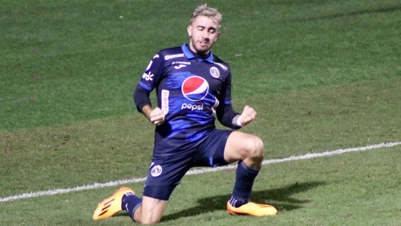Motagua empata con doblete de Auzmendi y todo se definirá en terreno de Saprissa