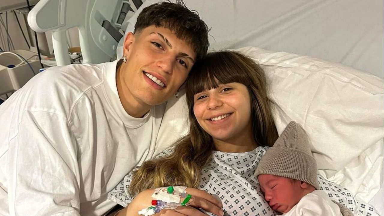Hijo de Garnacho, el futbolista argentino y su pareja celebran el nacimiento de su primogénito