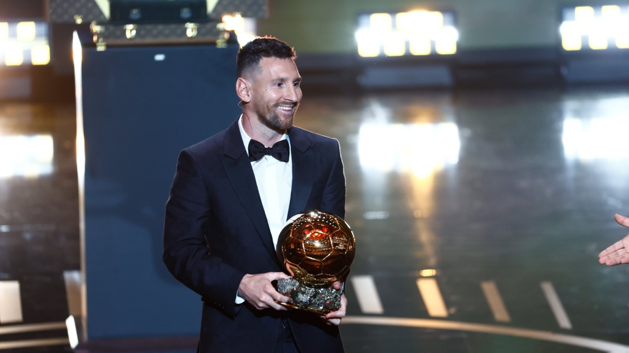 Lionel Messi es el ganador del Balón de Oro 2023 y ya suma ocho en su carrera