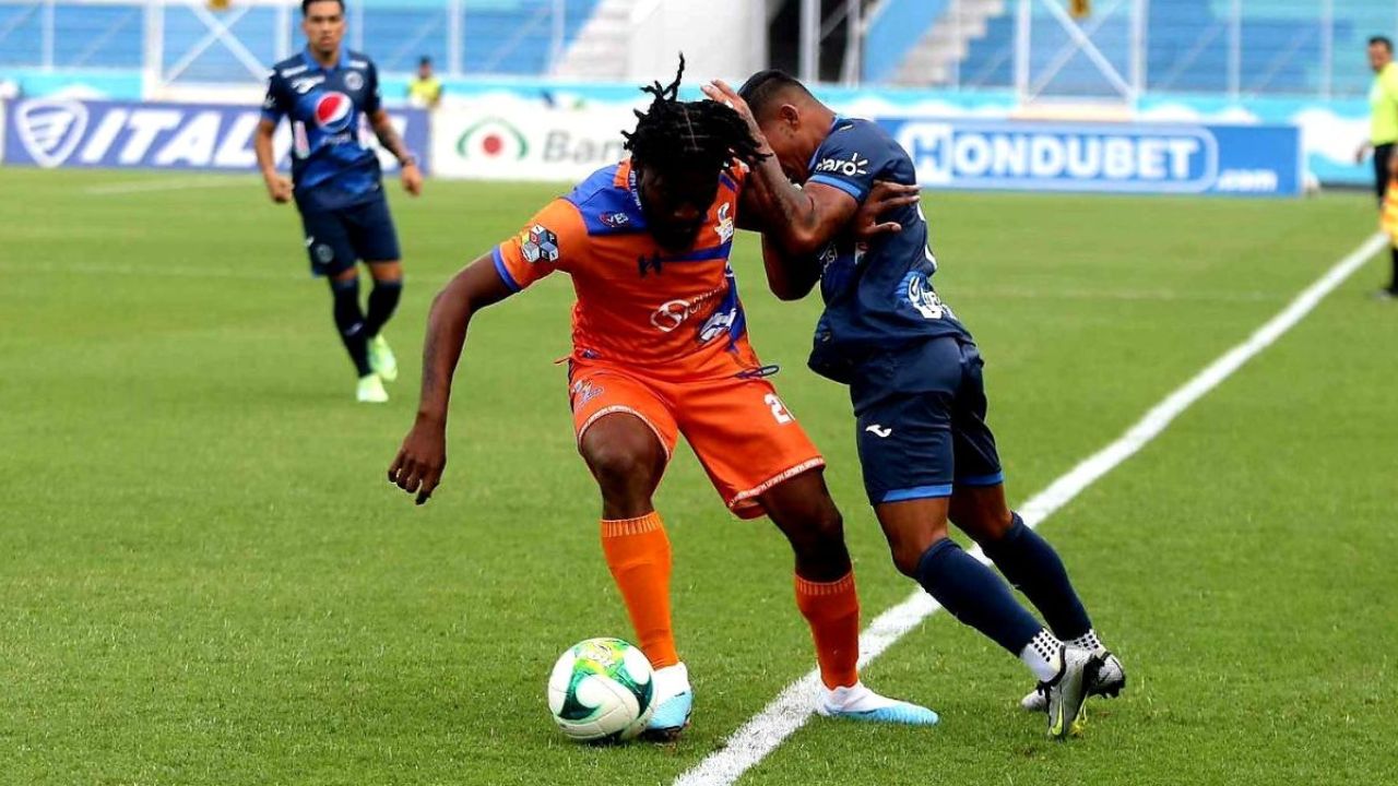 Liga Nacional reprograma el Lobos UPN contra Motagua para la próxima semana