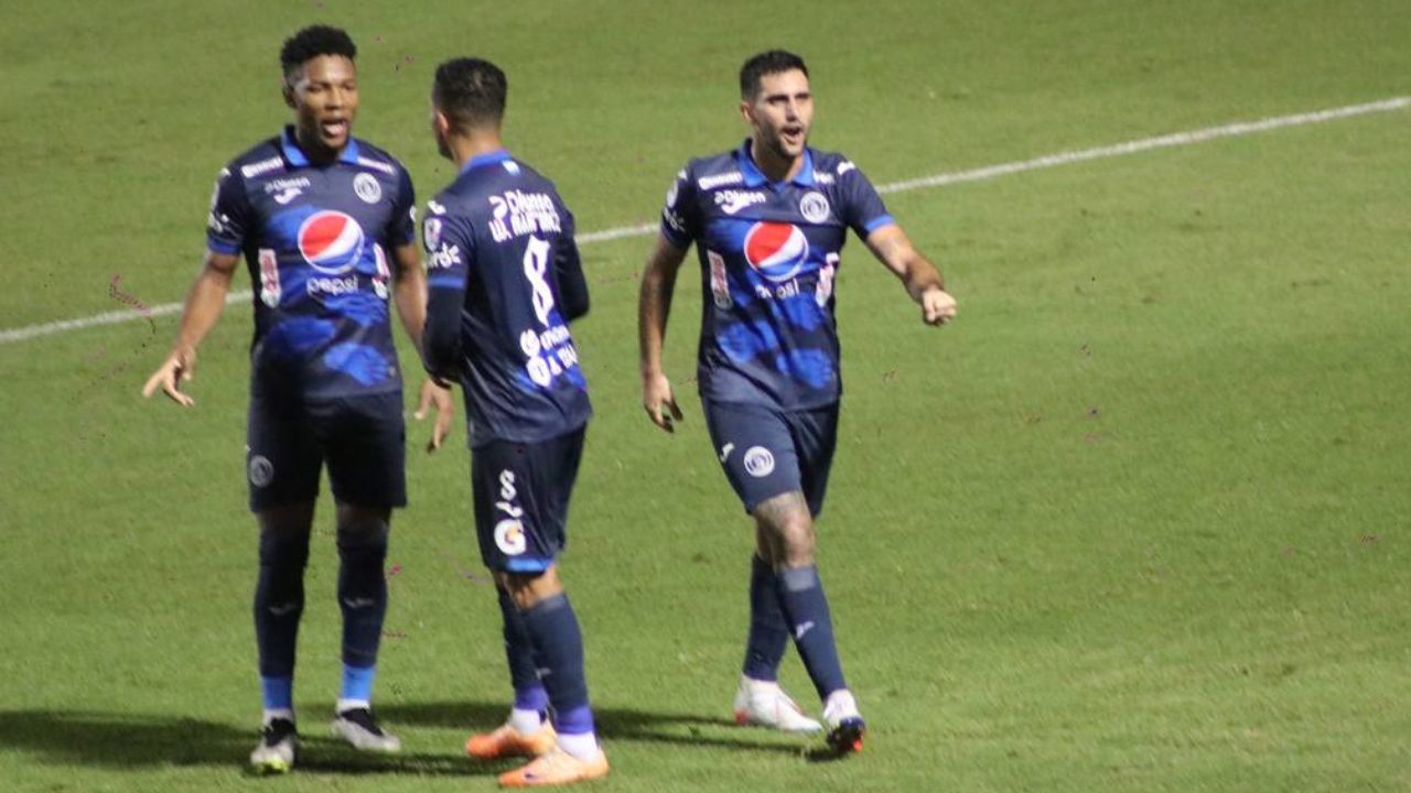 Motagua vapulea al Real España y se queda con el Clásico en el Nacional