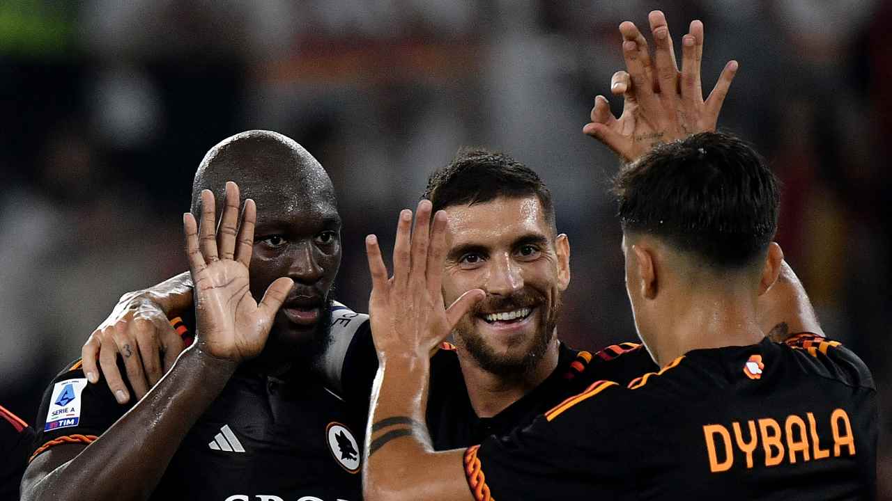 La Roma reacciona con triunfo ante Frosinone gracias a Lukaku y Dybala