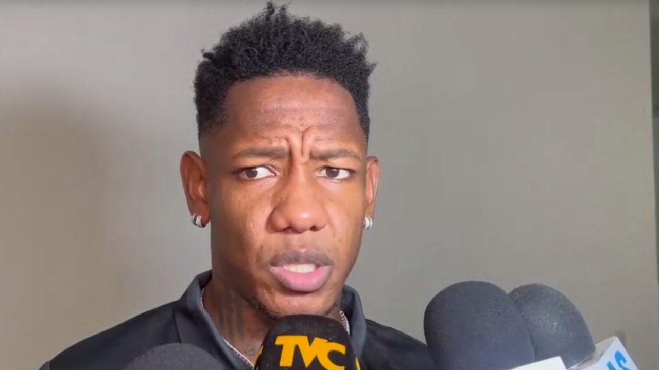 Romell Quioto deja mensaje a la afición tras anotar en su regreso a la Selección de Honduras