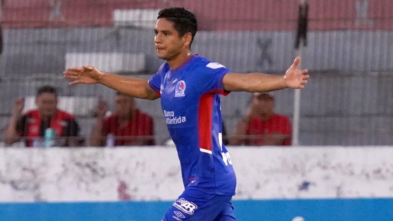 Olimpia sigue indomable y derrota con tranquilidad al Vida de Héctor Vargas