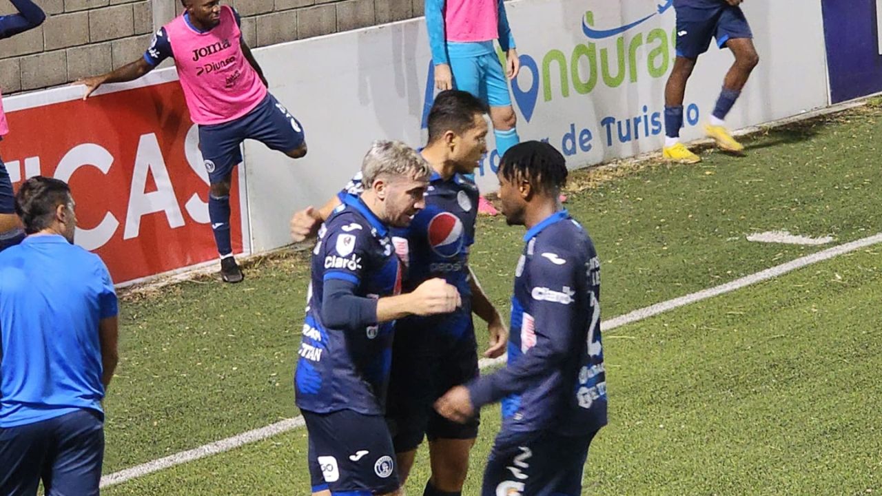 Motagua goleó a Lobos UPN y se coloca en el segundo lugar de la tabla