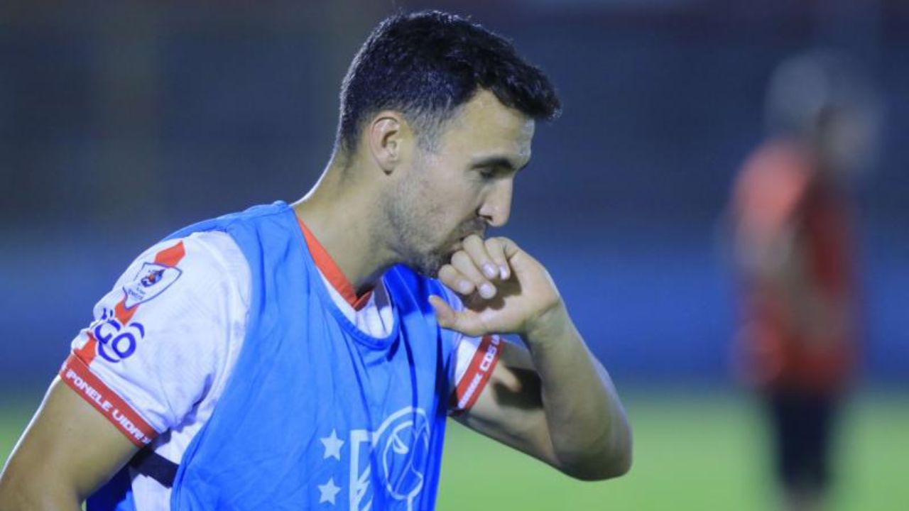 Jonathan Bornstein define su futuro con Vida tras su eliminación de la Liga Nacional