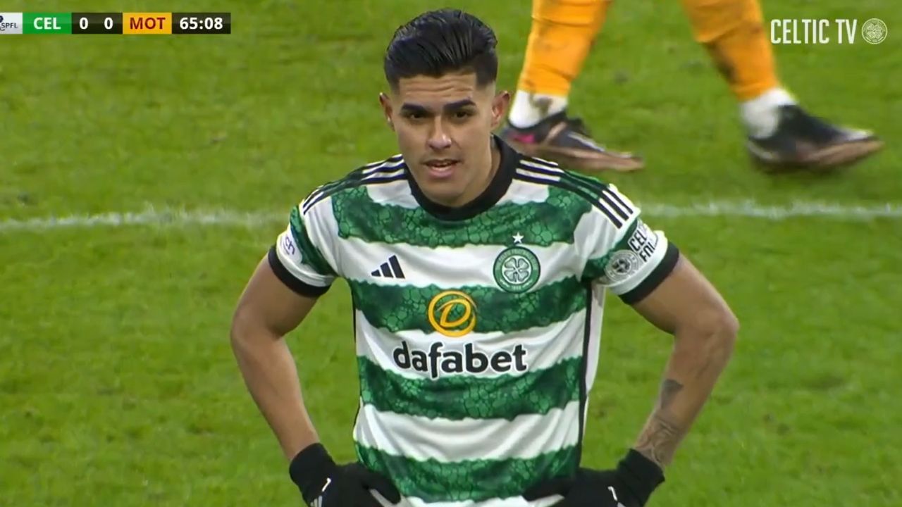 Luis Palma no supera a México y falla penal con el Celtic de Escocia