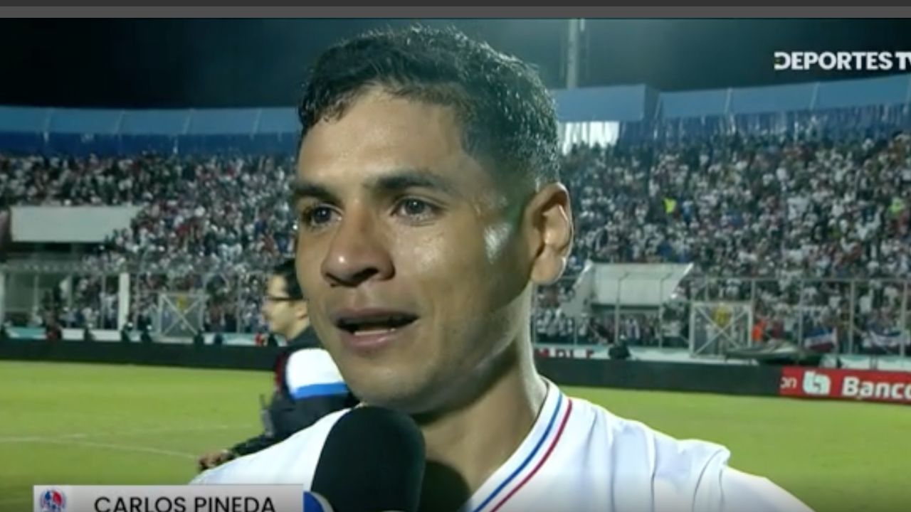 Carlos Pineda rompe en llanto tras ganar nuevo título con el Olimpia y comparte triste noticia